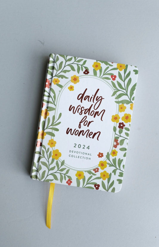 Daily Wisdom For Women / 2024 Devotional Collection